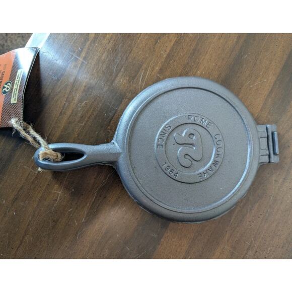 Rome 7" Cast Iron Heavy Duty #1100 Old Fashioned Waffle Iron NEW - Picture 4 of 6